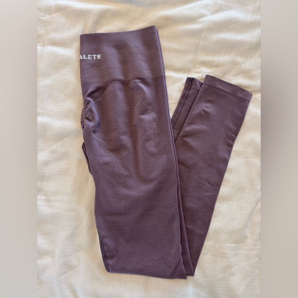Alphalete Amplify Purple Leggings